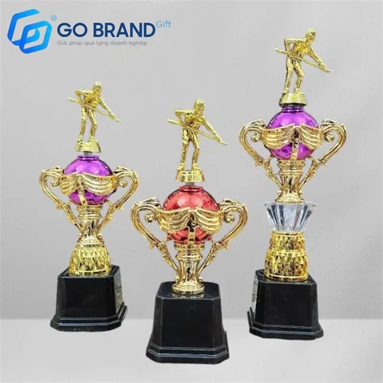 Cúp lưu niệm