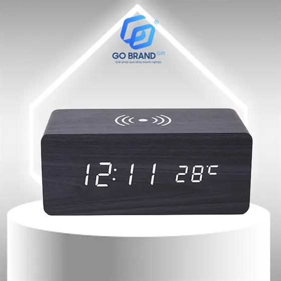 Đồng hồ để bàn M02 + sạc không dây + loa Bluetooth