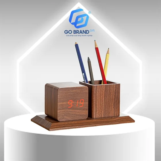 Đồng hồ kèm ống bút để bàn M01
